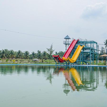 Hotel Kanopi Tipi Kampung Sungai Rengit Exterior foto